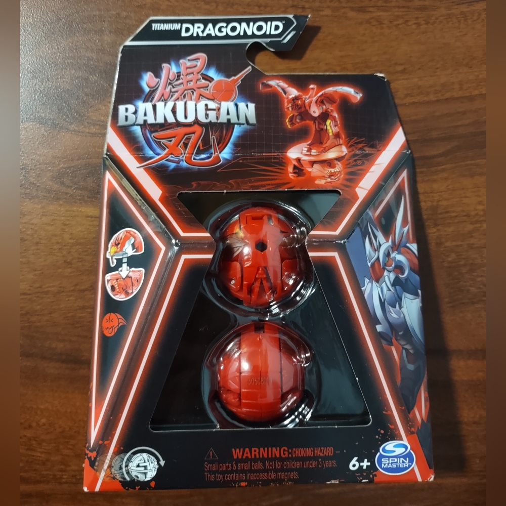 Bakugan Generation 3 - Red/Misfit Titanium Dragonoid